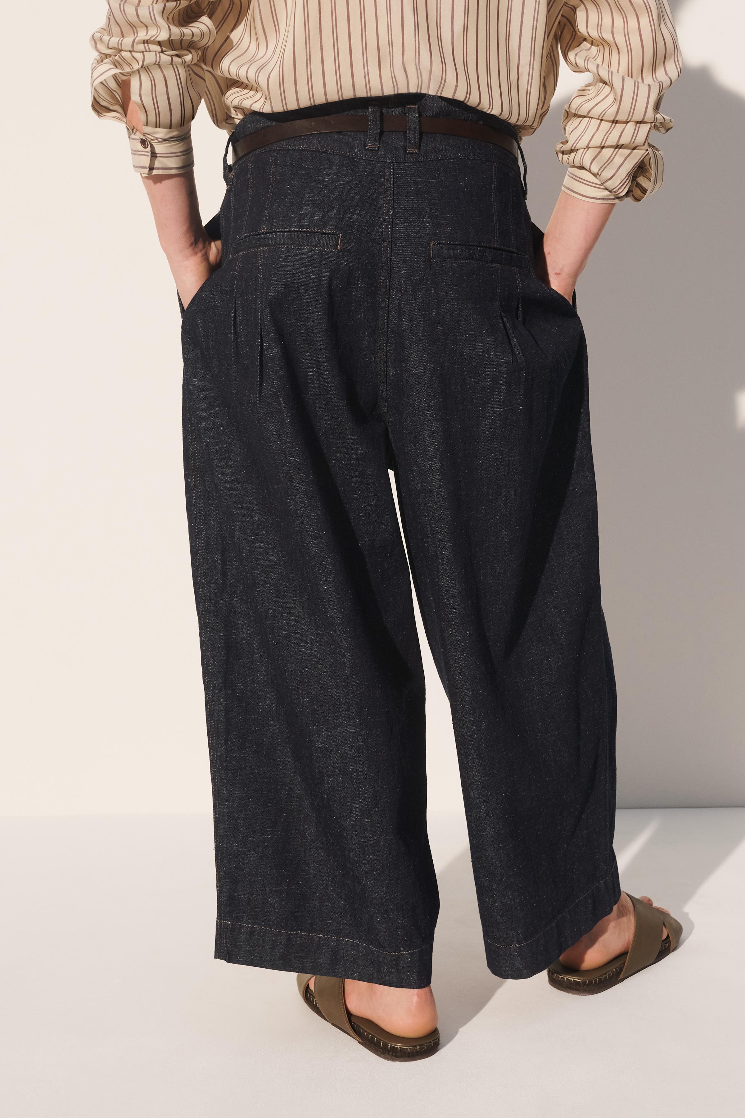 BALLOON FIT JEANS